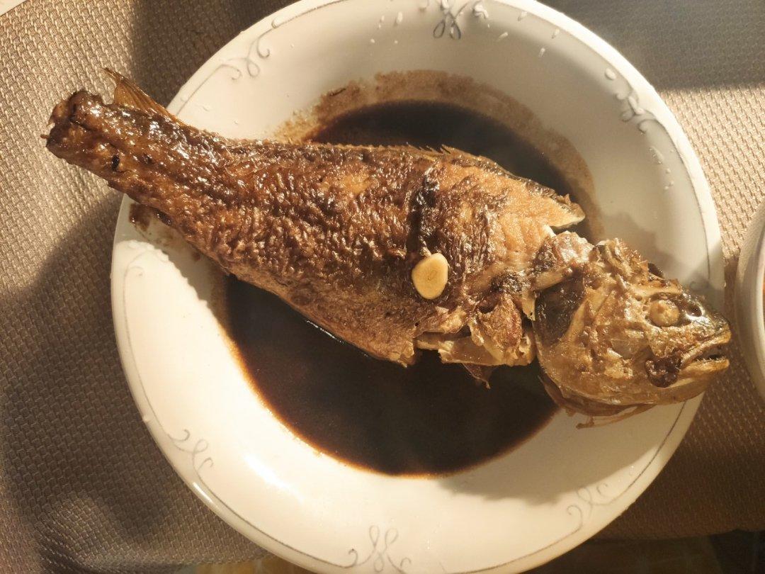 红烧黄鱼—鱼皮不破的小窍门