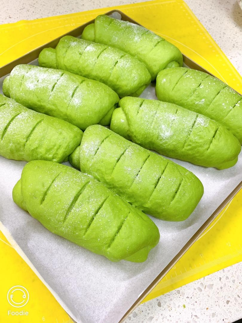 抹茶椰蓉面包卷