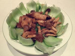 清炒蘑菇小白菜的做法 步骤4