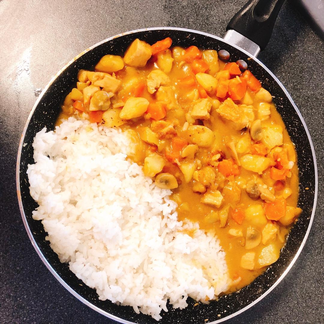 咖喱鸡肉饭