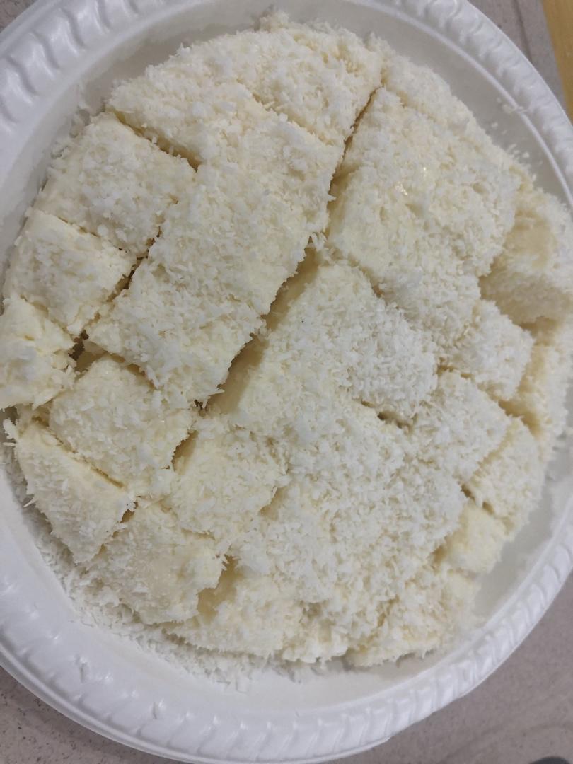 完胜85度C牛奶椰丝小方