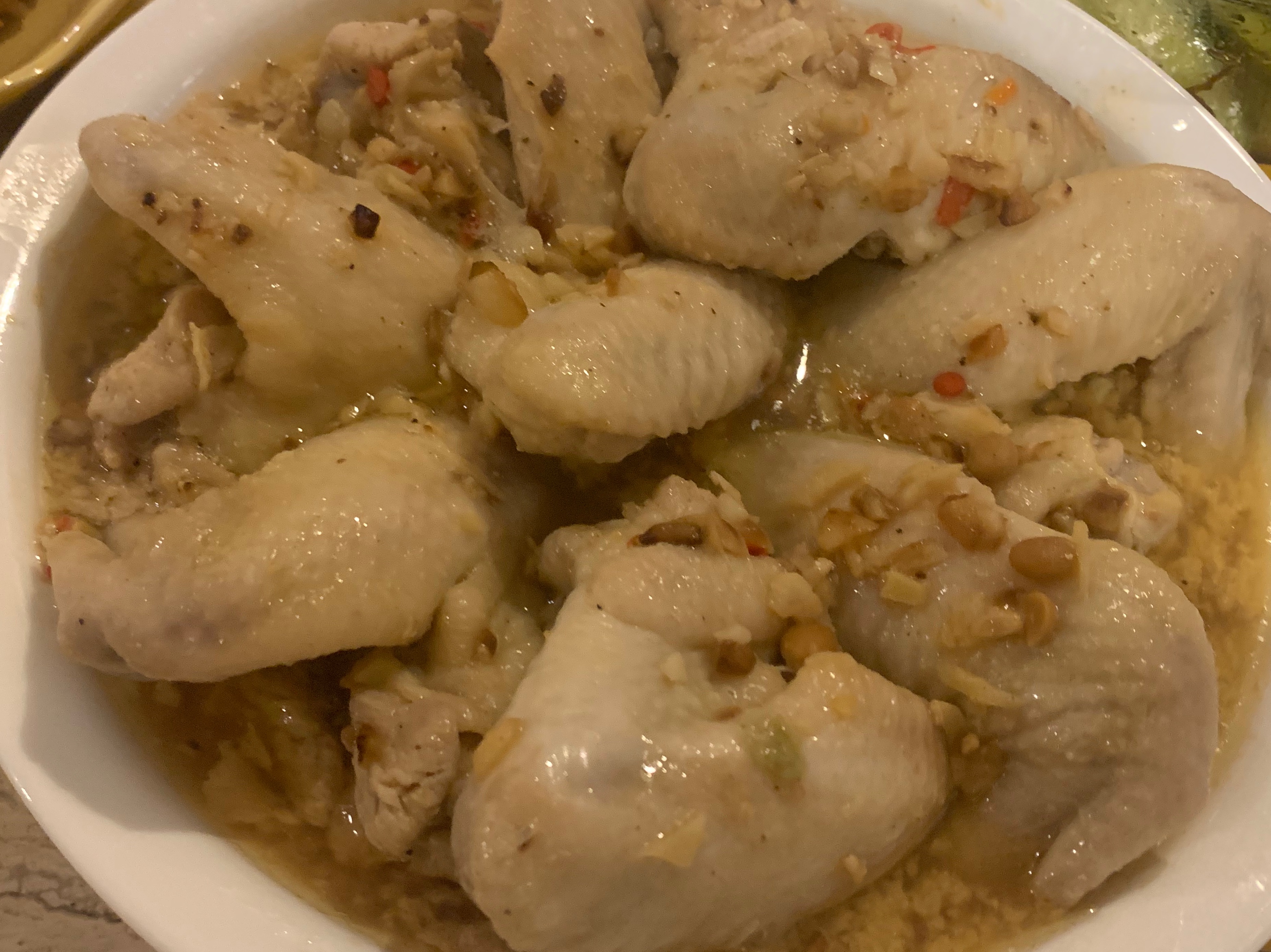 椒絲腐乳黃金蒜蒸雞亦 ( Red pepper fermented beancurd paste with fried garlic steamed chicken wings )的做法
