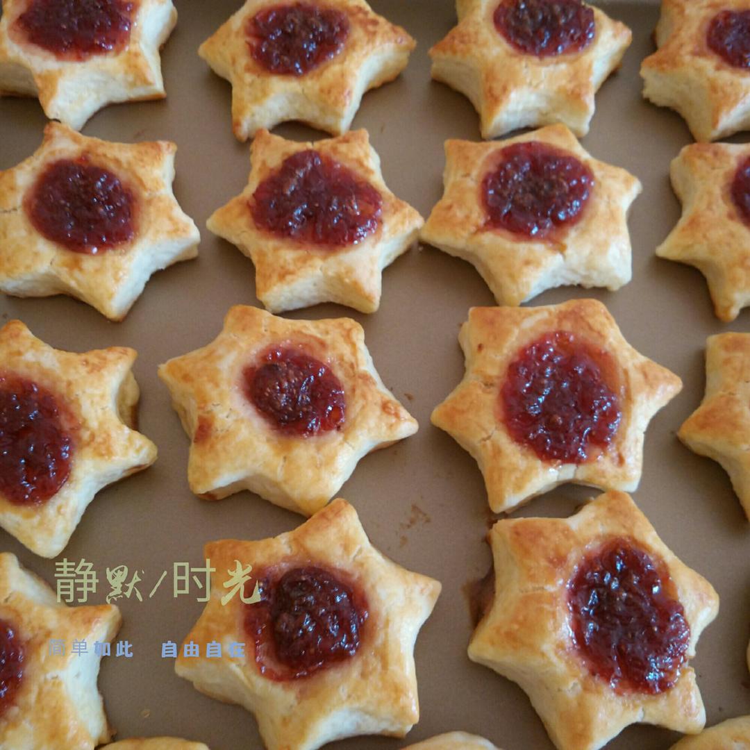 【视频】3分钟 奶油司康Scone(可能是世界上最快手的司康) 消耗淡奶油～