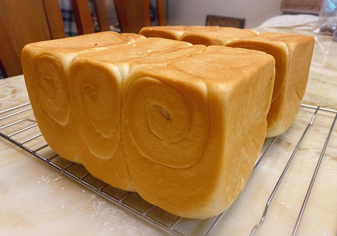 一份关于手撕吐司的跟风笔记