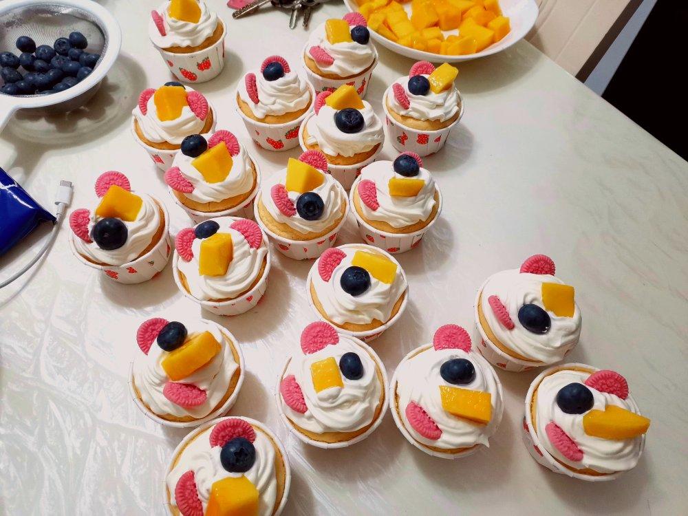 纸杯蛋糕 8寸戚风蛋糕的量