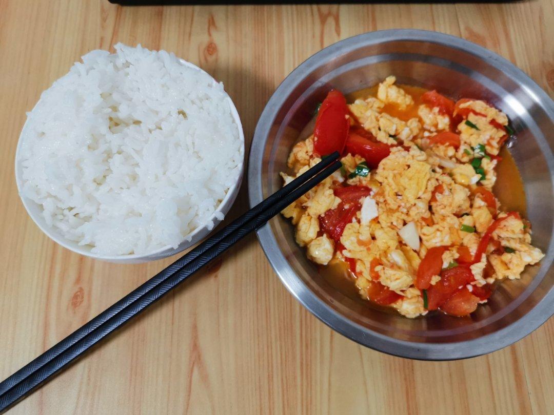 西红柿炒鸡蛋时，多加这一步，鸡蛋香嫩又入味