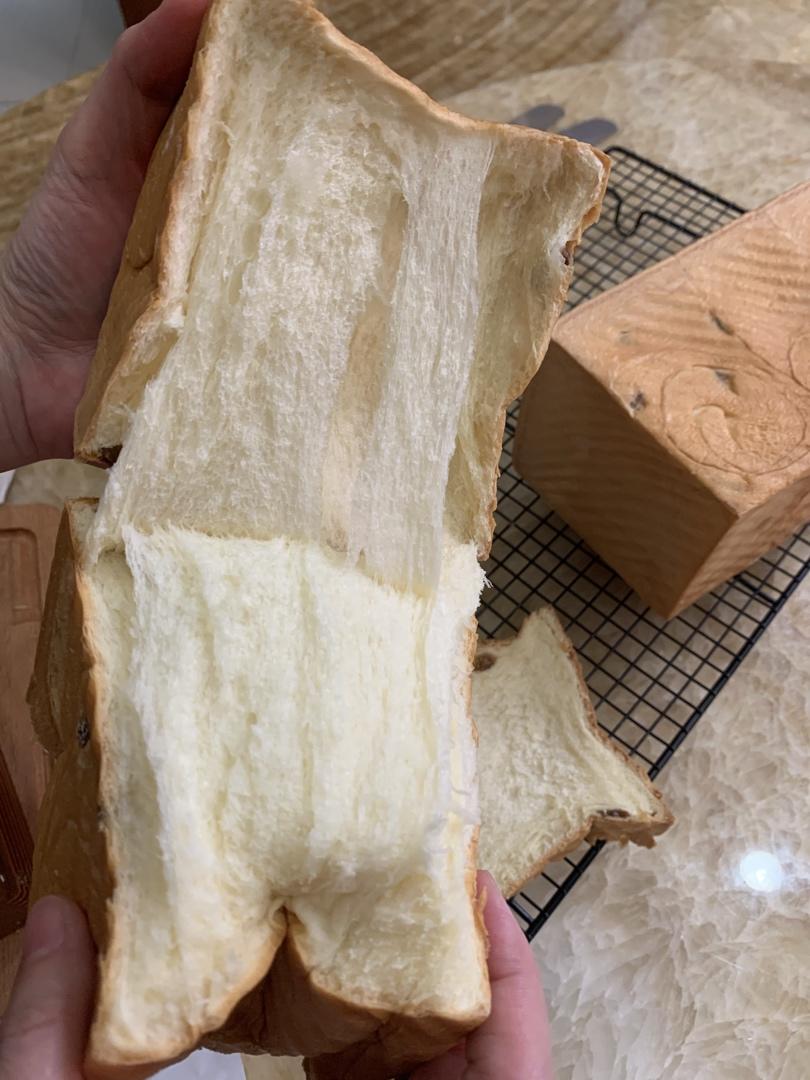 一次发酵的手撕牛奶吐司