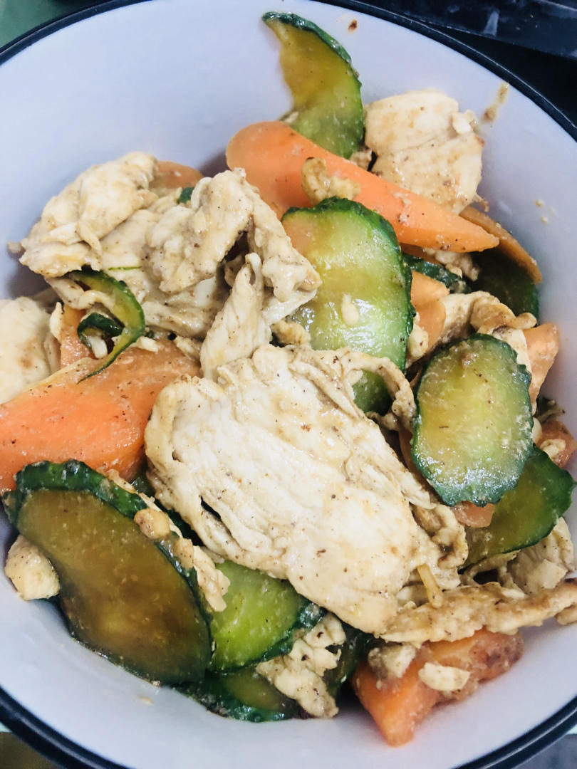 低脂低卡❗️好吃到舔盘的嫩滑鸡胸肉片～