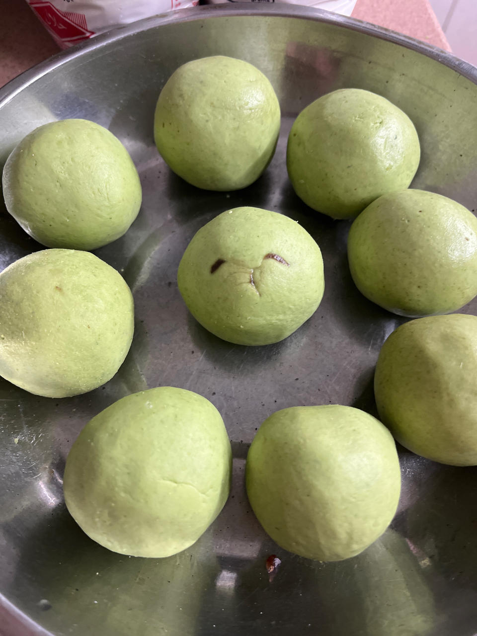 清明必吃的艾草青团