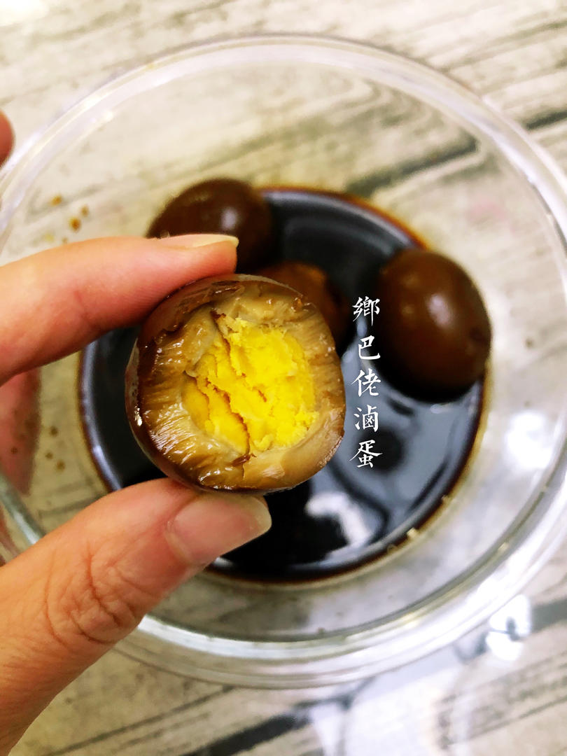 深受孩子们喜爱的卤蛋(乡巴佬鸡蛋)