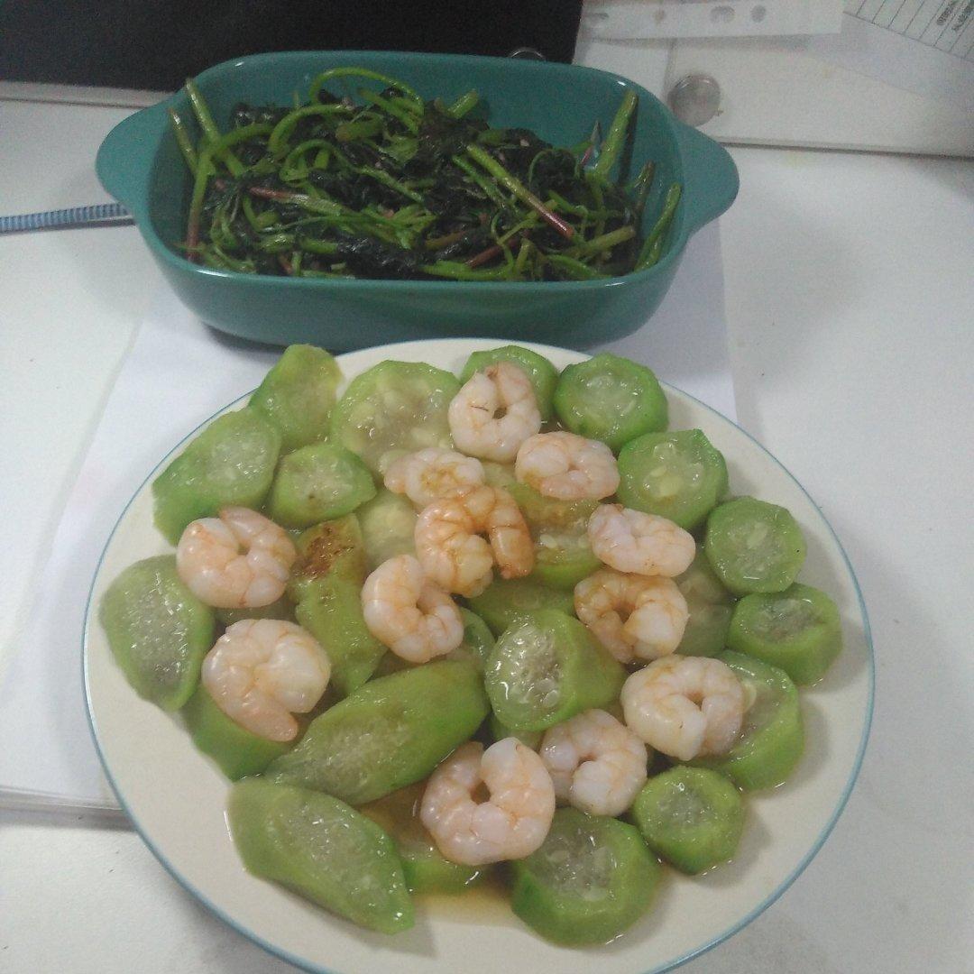 清蒸丝瓜虾仁