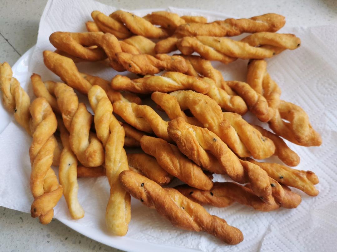 不加水的香酥小麻花（家庭版）