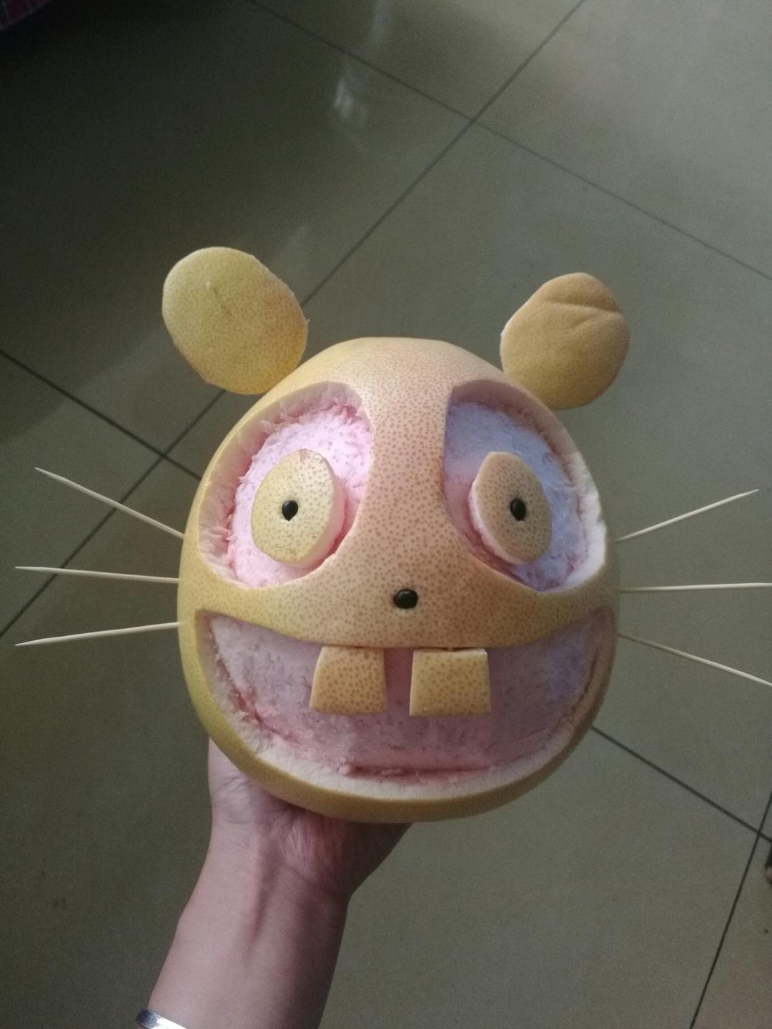 顽皮柚子龙猫
