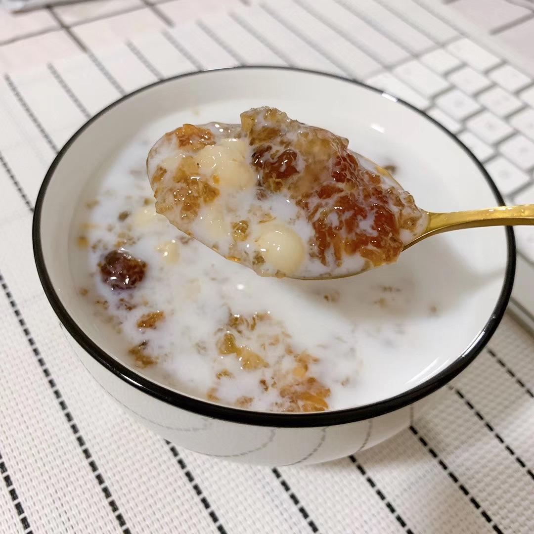 桃胶皂角米雪燕美颜羹