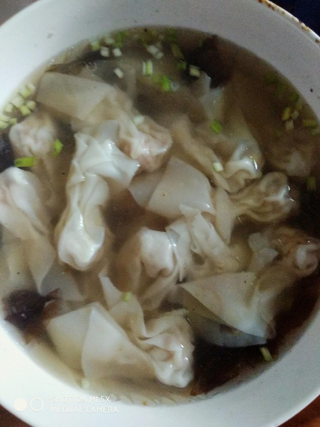 三鲜小馄饨