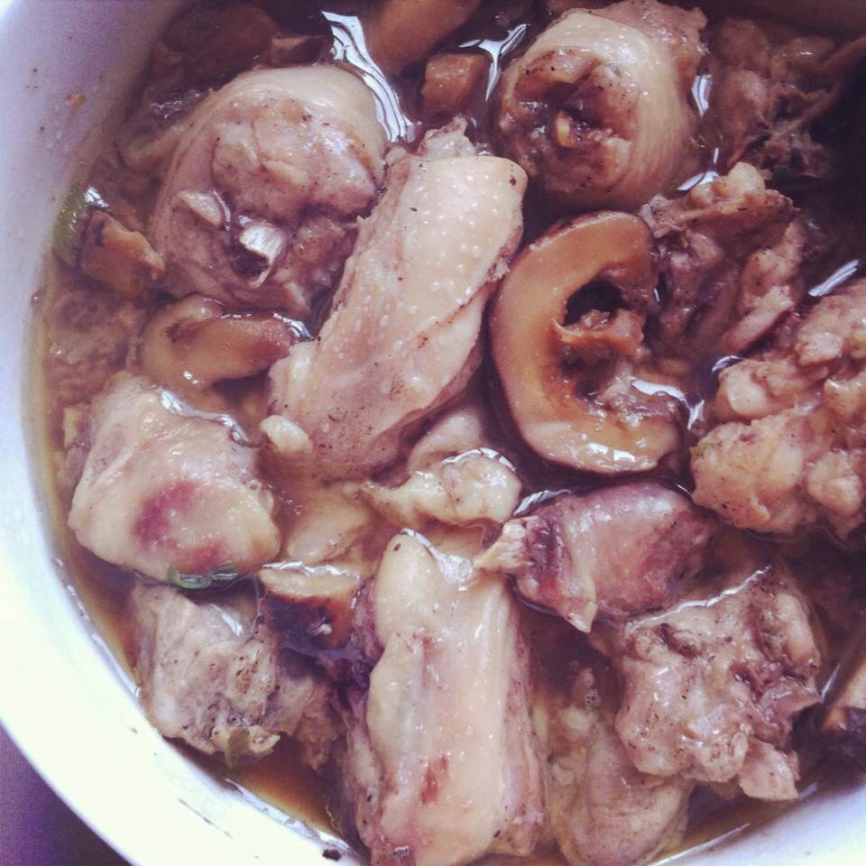 香菇蒸鸡腿肉