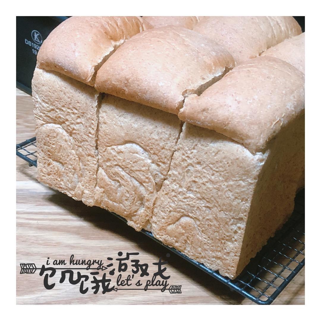 全麦吐司（50%全麦含量）低卡，低热量