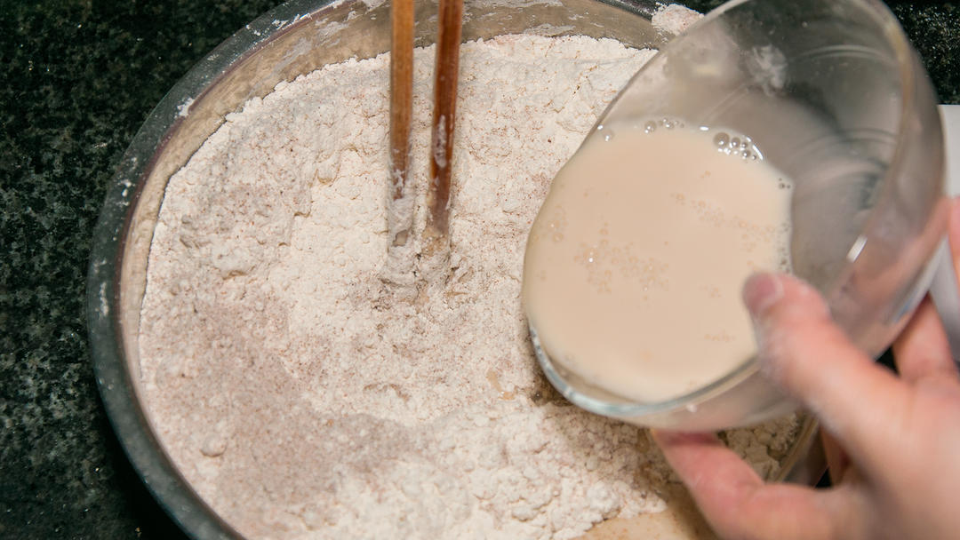 纯奶手撕吐司的做法 步骤1