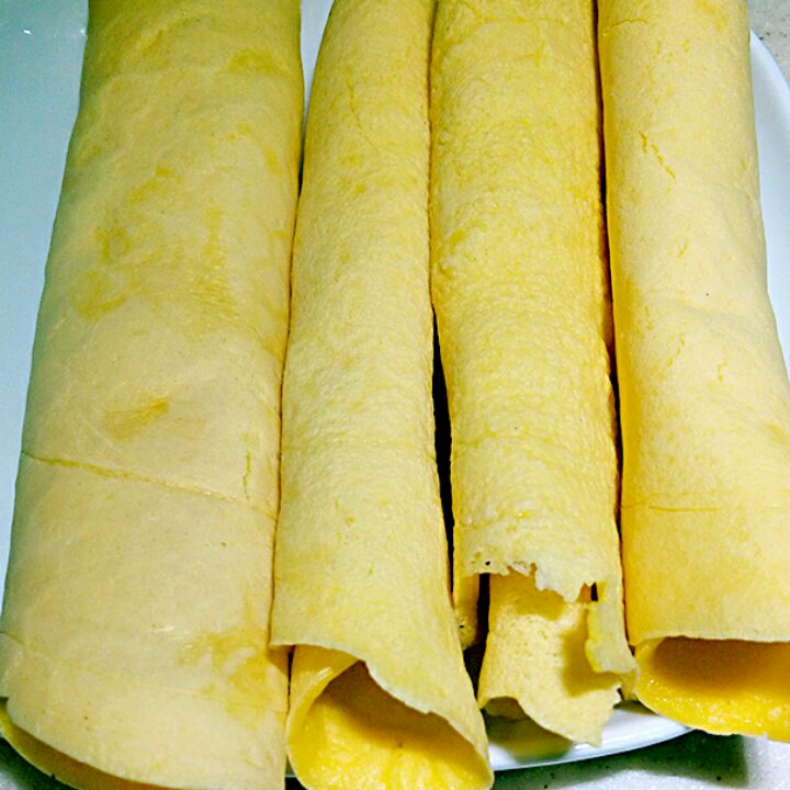 吃货叶儿竹做的妈妈教烙的鸡蛋皮(鸡蛋丝)