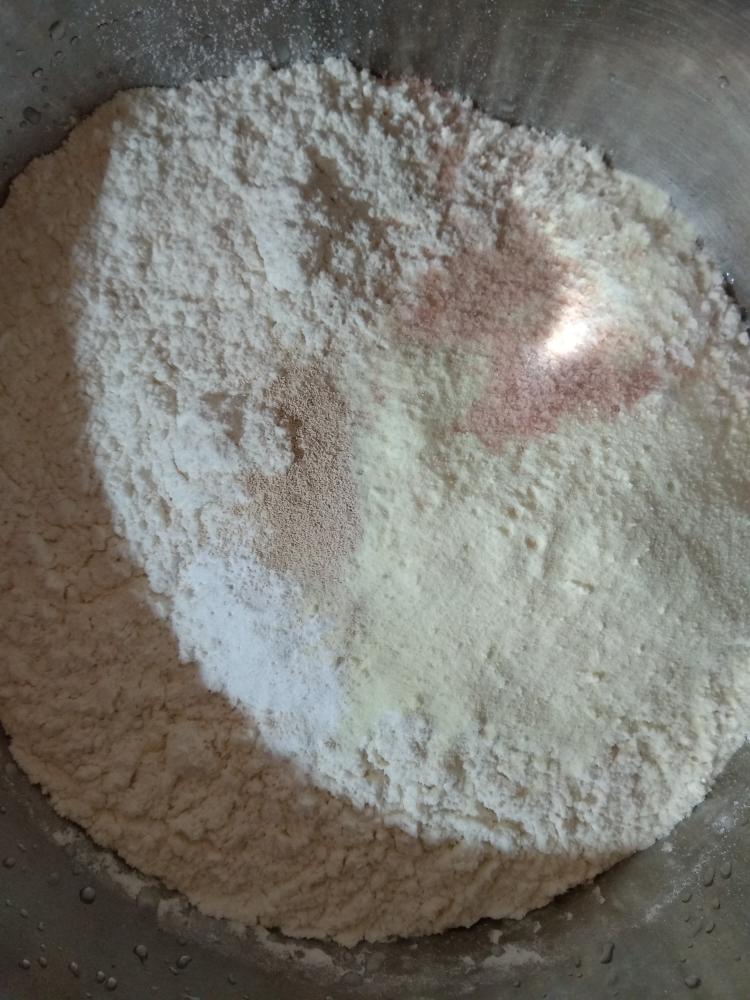 纯奶手撕吐司的做法 步骤1