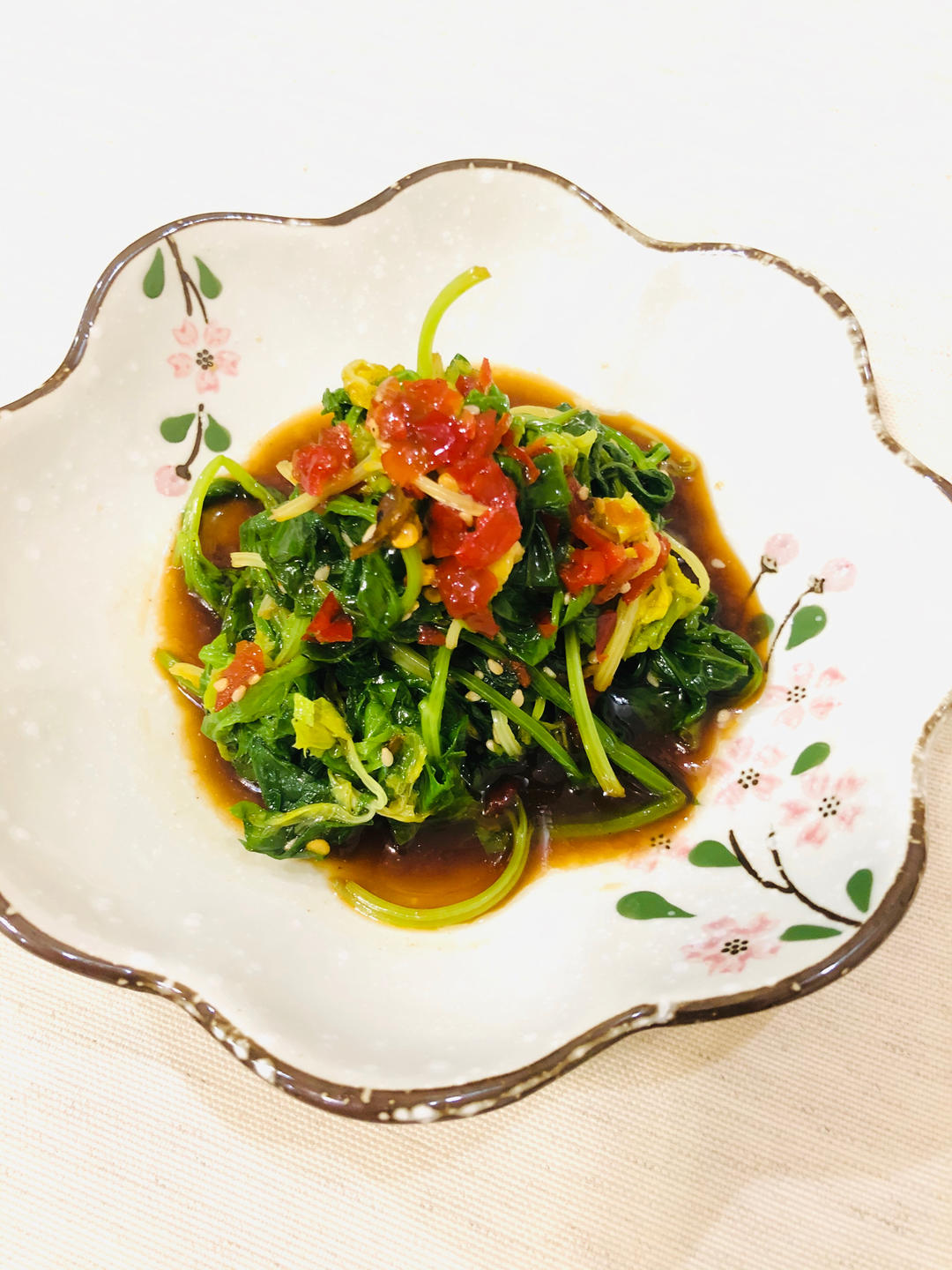纯素美食｜凉拌芹菜叶