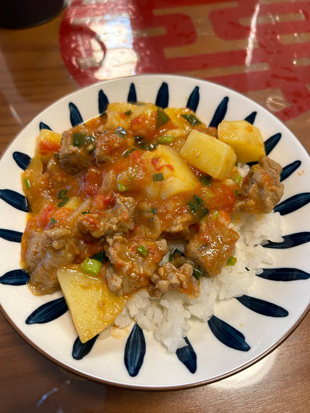 不加一滴水超美味的番茄土豆炖牛肉（懒人菜）