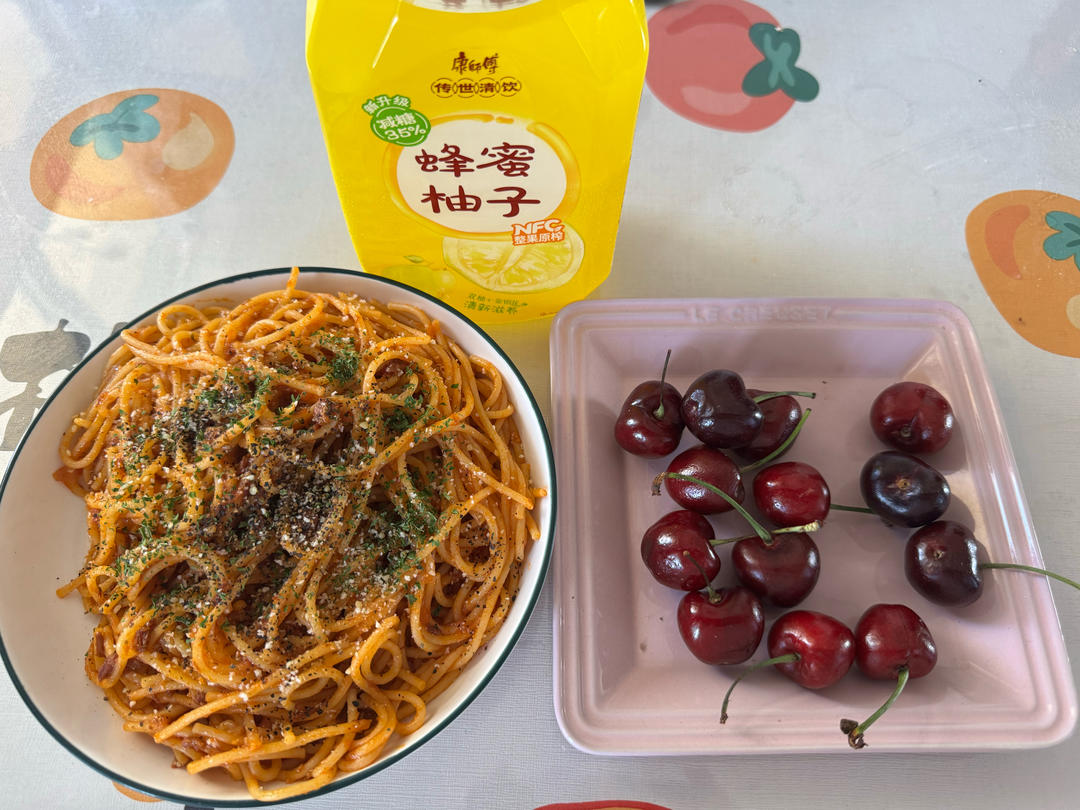 养猪场今日份的猪饲料