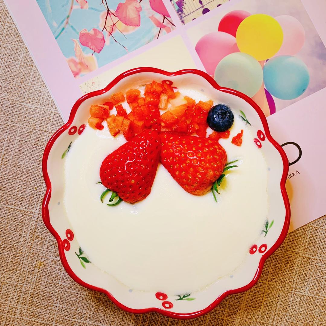 草莓🍓双皮奶