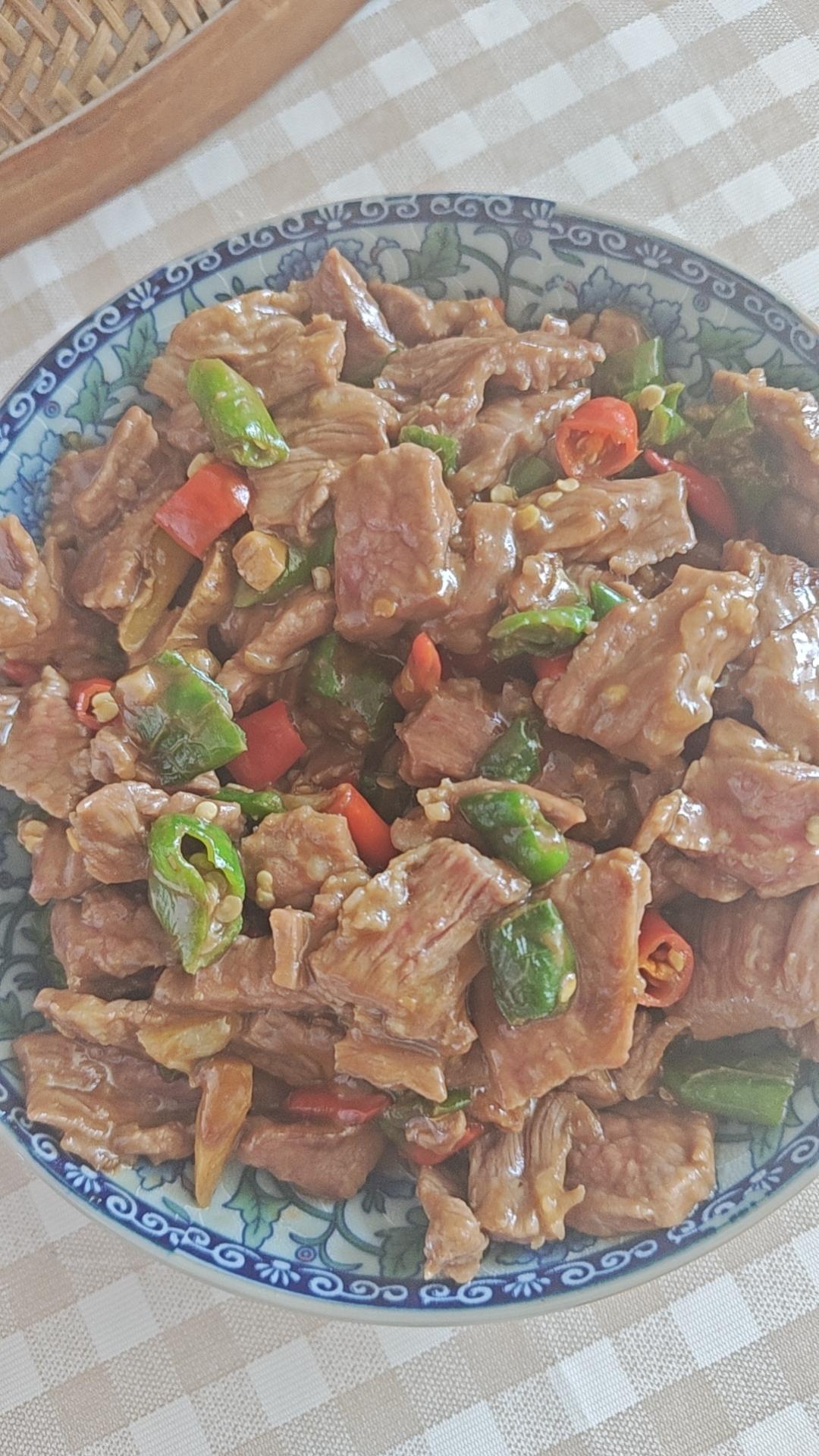 小炒黄牛肉