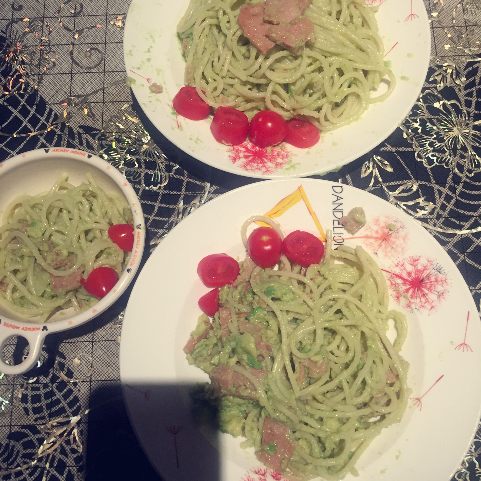 小清新牛油果火腿意面