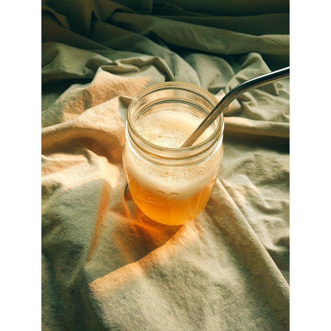 自制hey juice排毒果蔬汁。