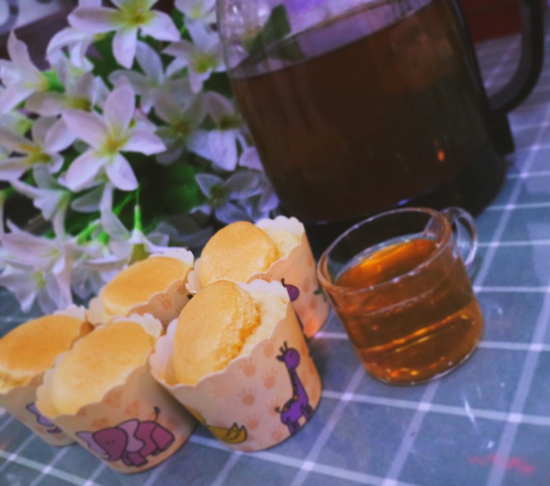 椰蓉棉花纸杯蛋糕