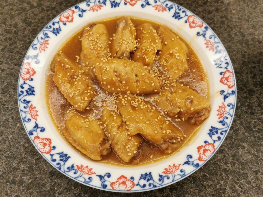 外婆教我的红烧鸡翅·连汤汁都狠好吃！！！