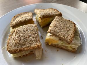 早餐-快手三明治的做法 步骤9