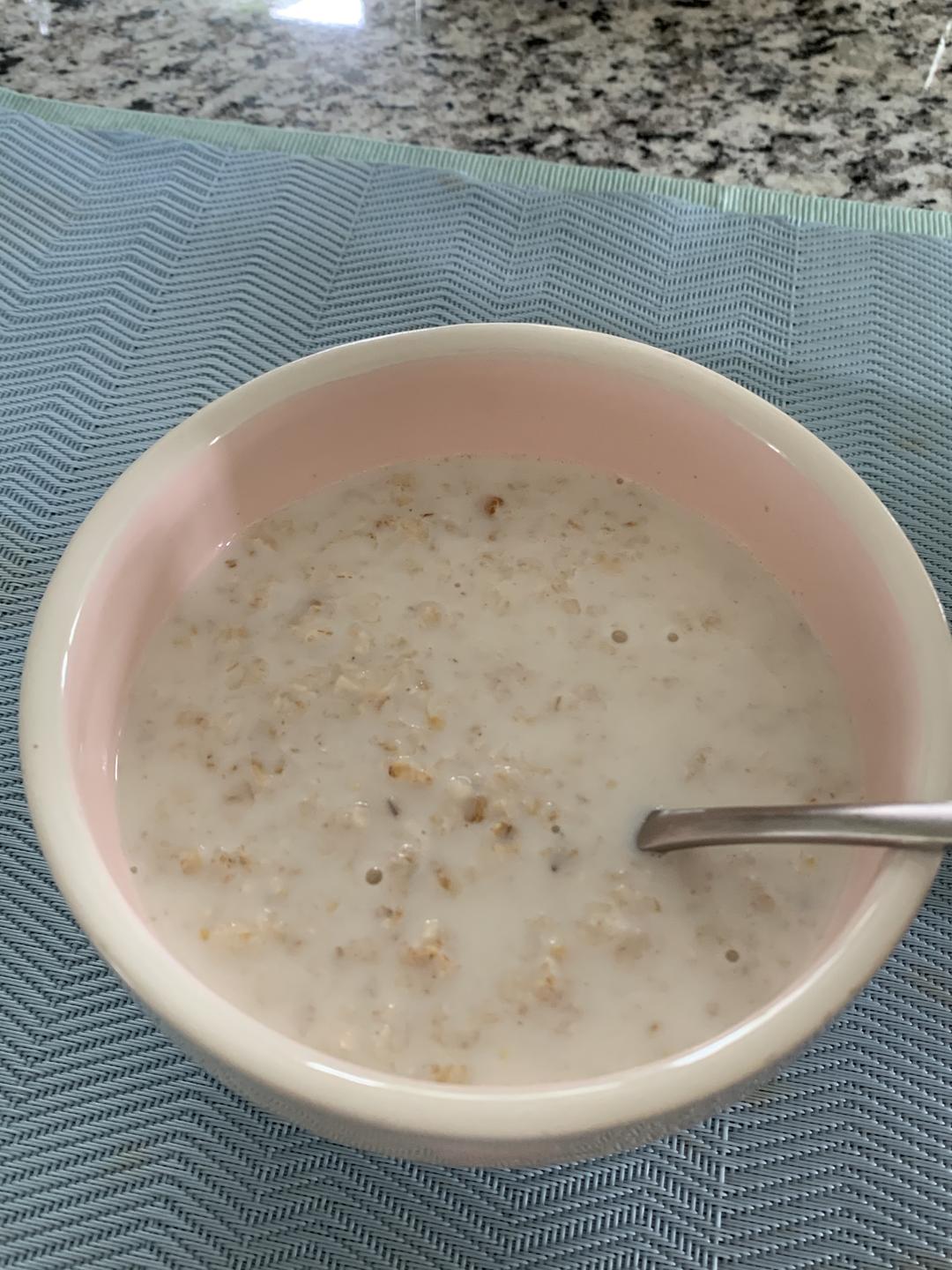 一分钟牛奶燕麦片的做法