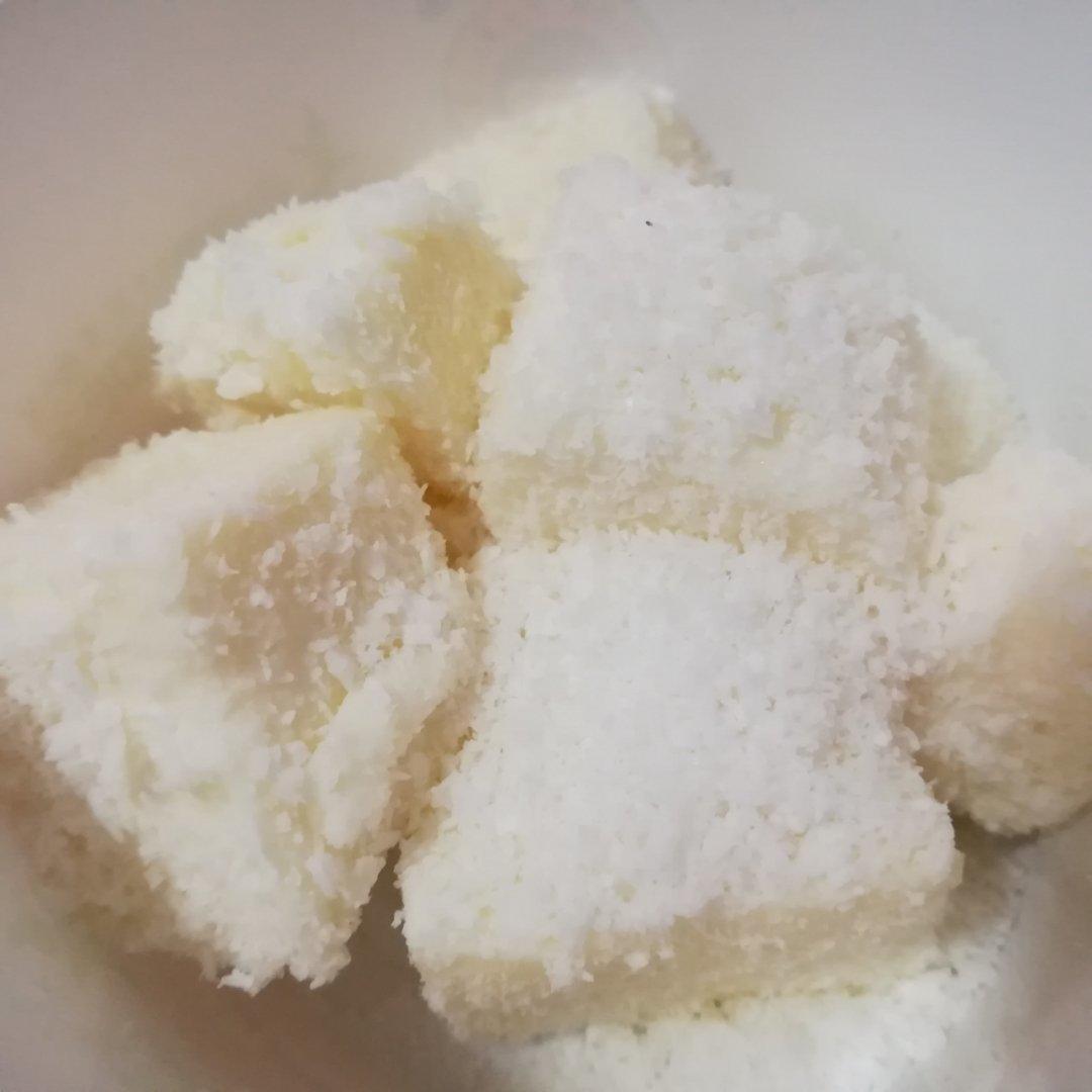 椰蓉牛奶小方