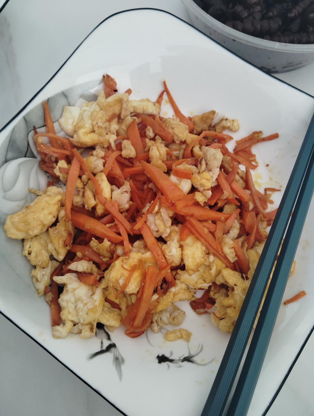 胡萝卜炒鸡蛋
