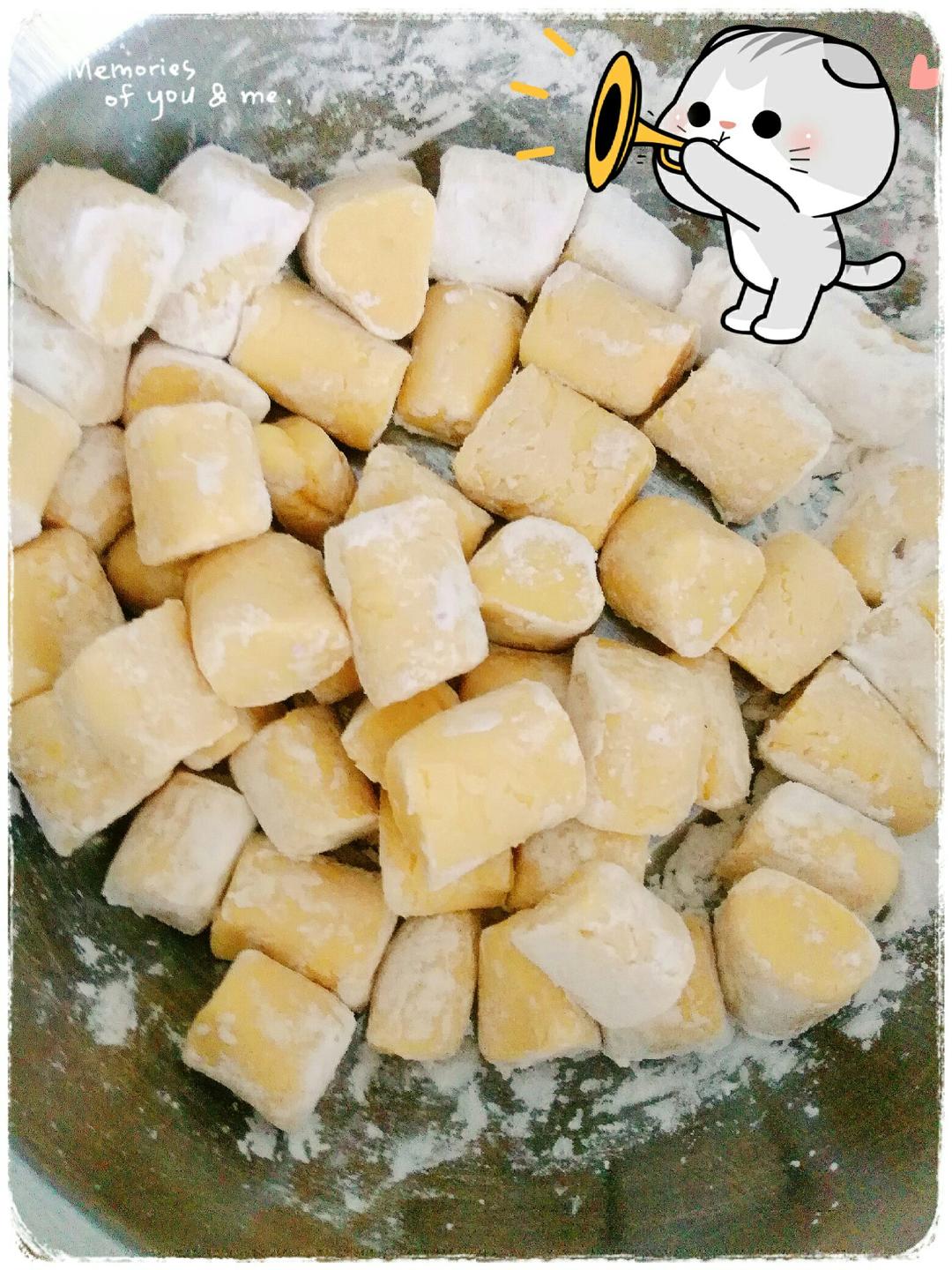 Q弹芋圆的做法 （有视频，学会做柔韧不散的面团）