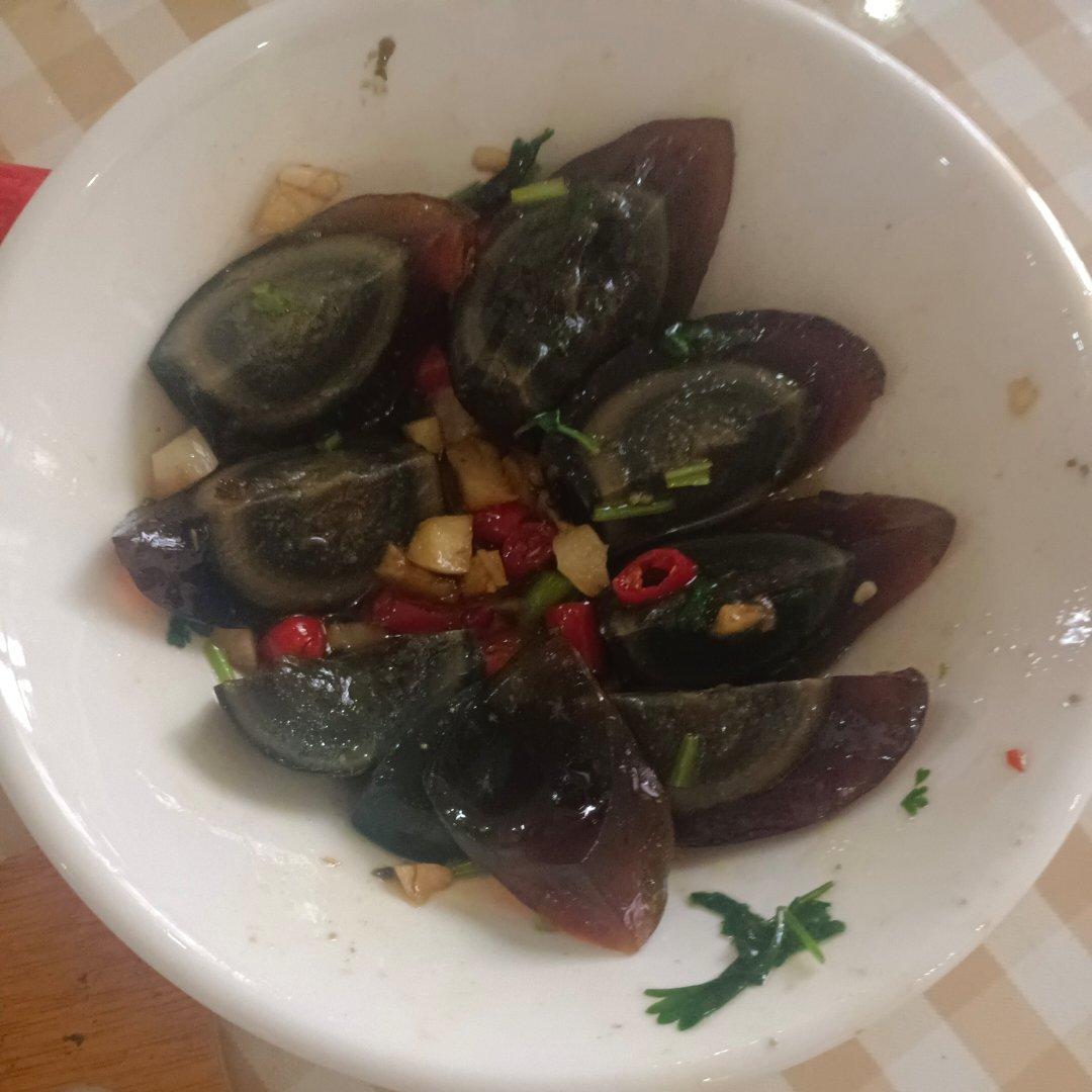 凉拌皮蛋
