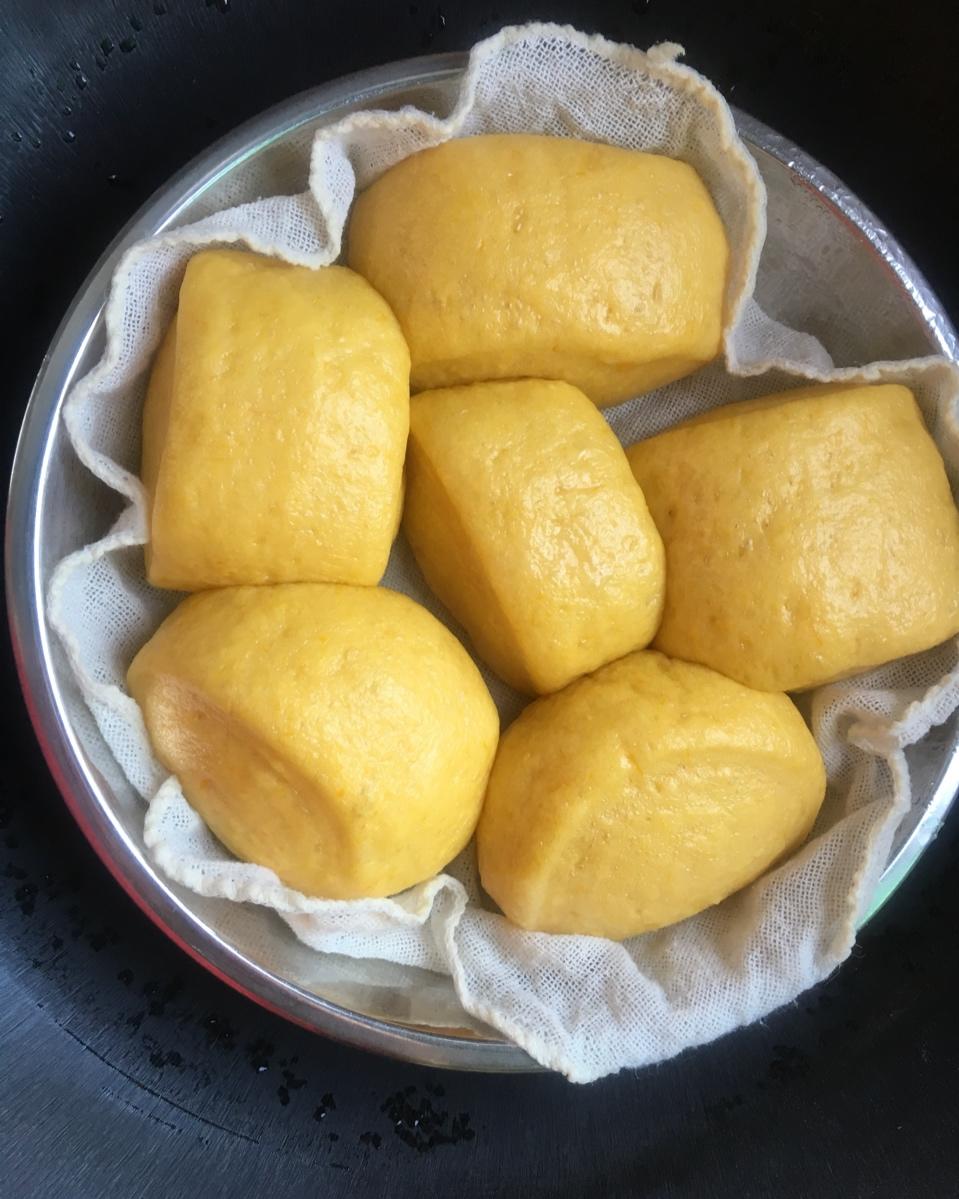 超简单只需一发不放一滴水、弹性超好的黄金南瓜馒头（记录方子），附边角料的整形