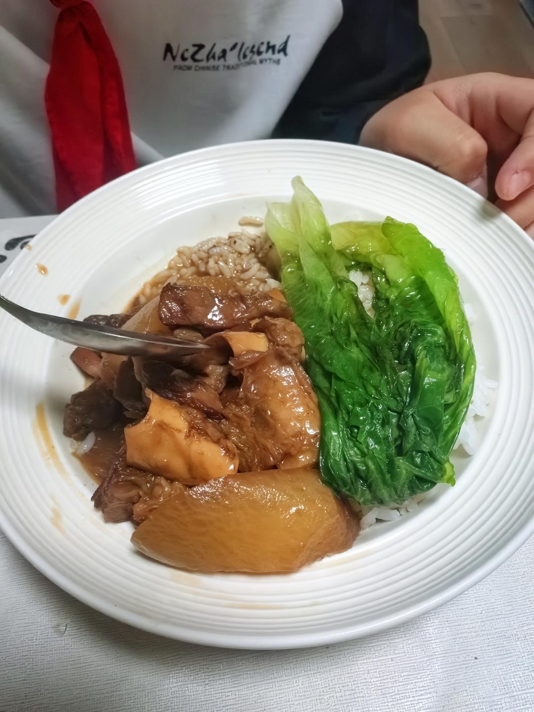 萝卜牛腩饭
