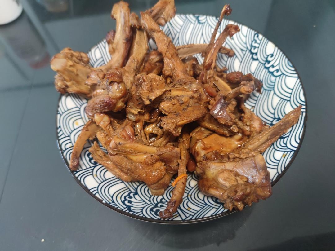 酱烧鸭锁骨