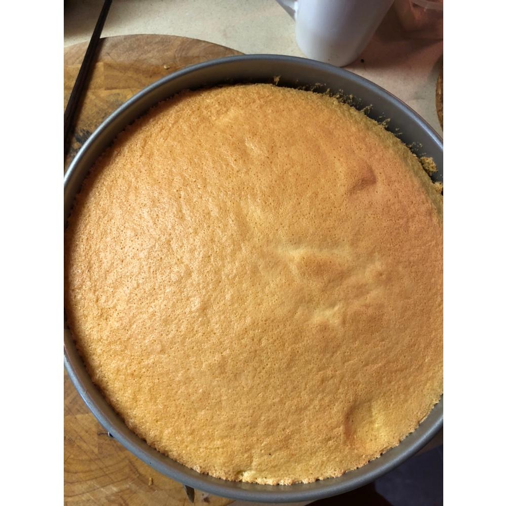 烤箱做蛋糕（戚风蛋糕的做法）