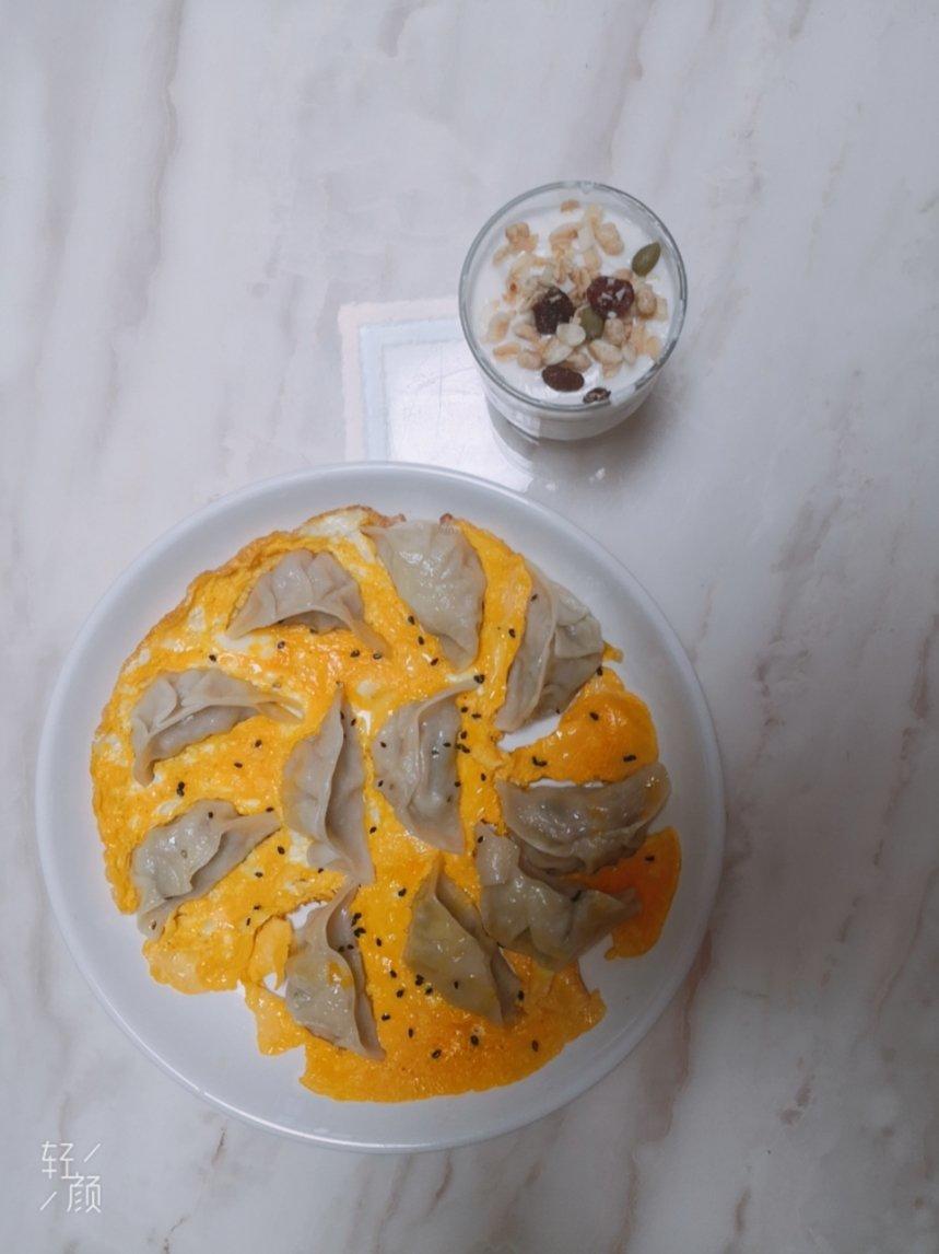 小羽私厨之抱蛋煎饺