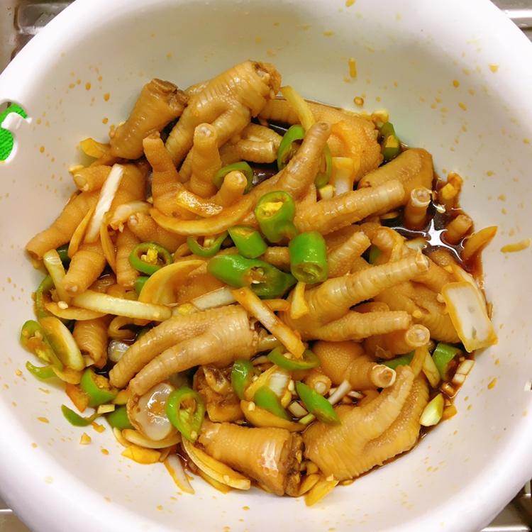 香辣蒜香凉拌爽脆鸡脚