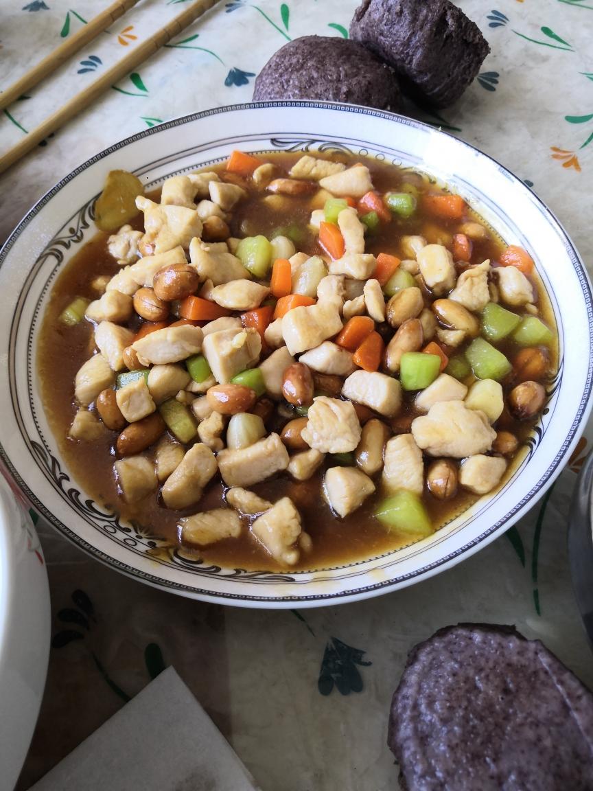 宝宝菜～不辣的宫保鸡丁的做法