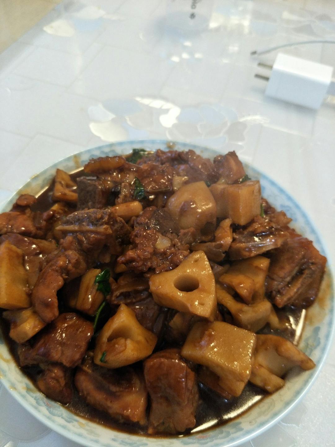 排骨烧莲藕