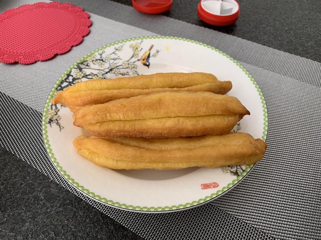 酥软小油条（早餐）