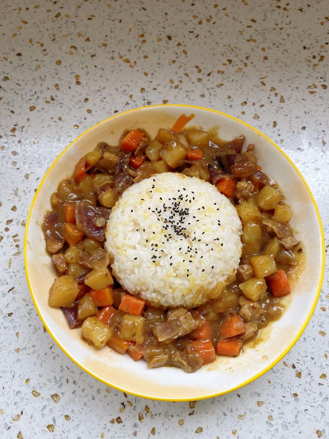 咖喱土豆鸡块