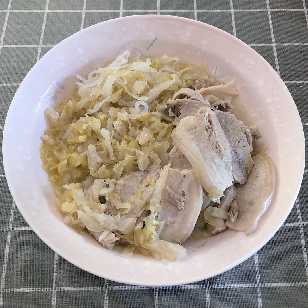 酸菜汆白肉